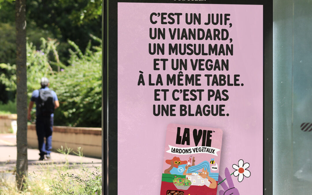 POUR SOUTENIR DIGNEMENT VEGANUARY, LA VIE™ REPEINT L’EUROPE EN ROSE AVEC UNE CAMPAGNE DETONNANTE !